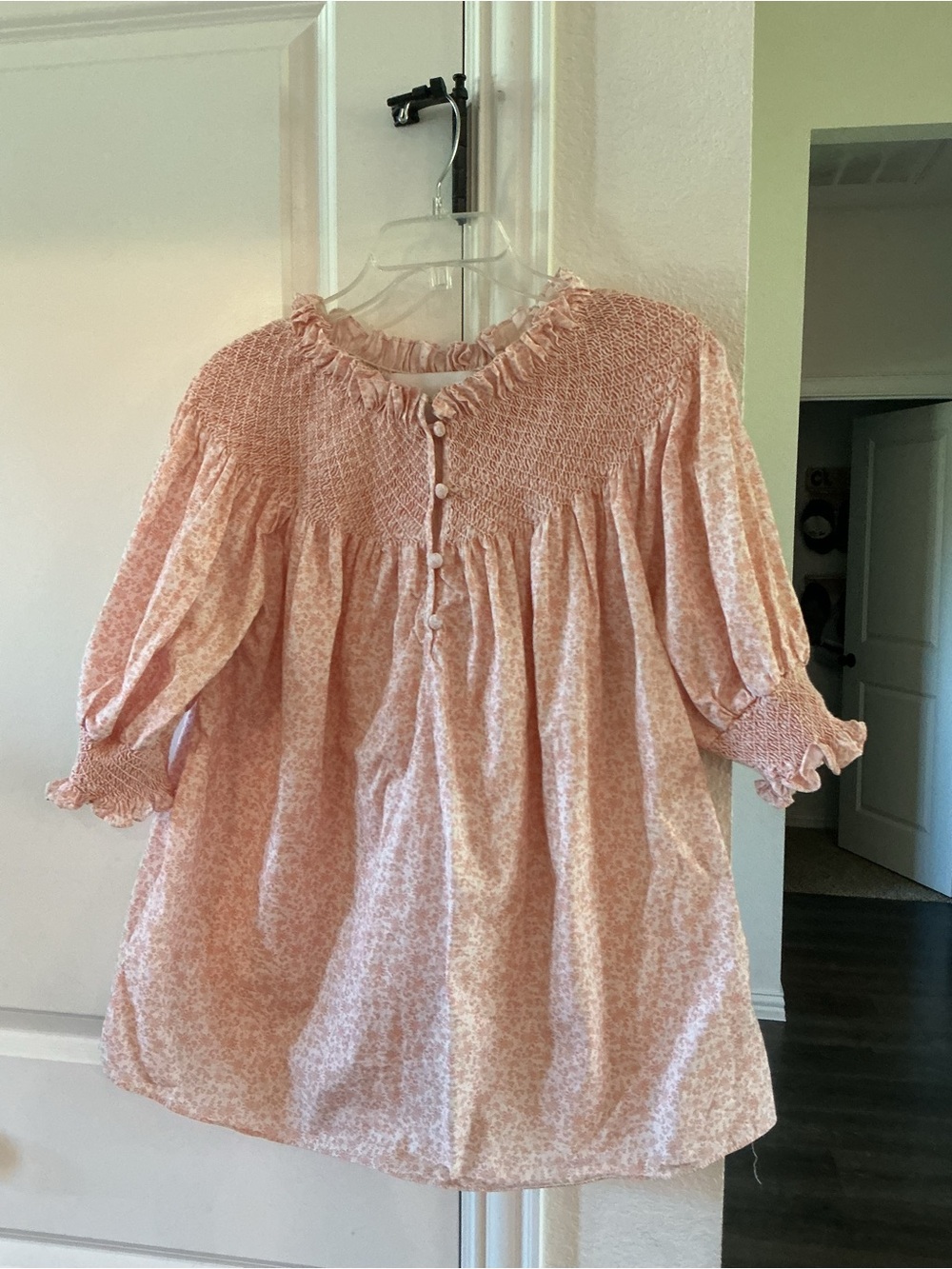 Dondolo Smocked Peasant Alice Blouse in Soft pink floral